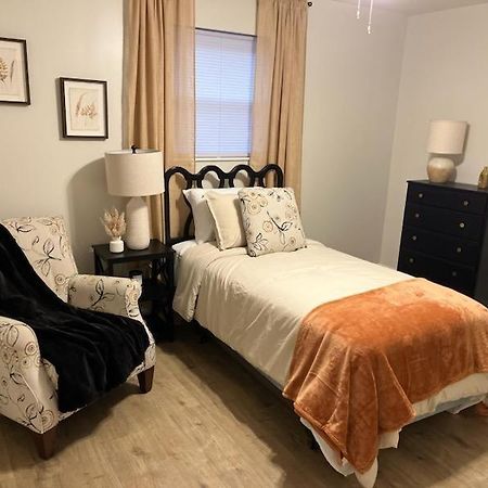 Vila Charming Springboro House Near Historic Downtown Exteriér fotografie